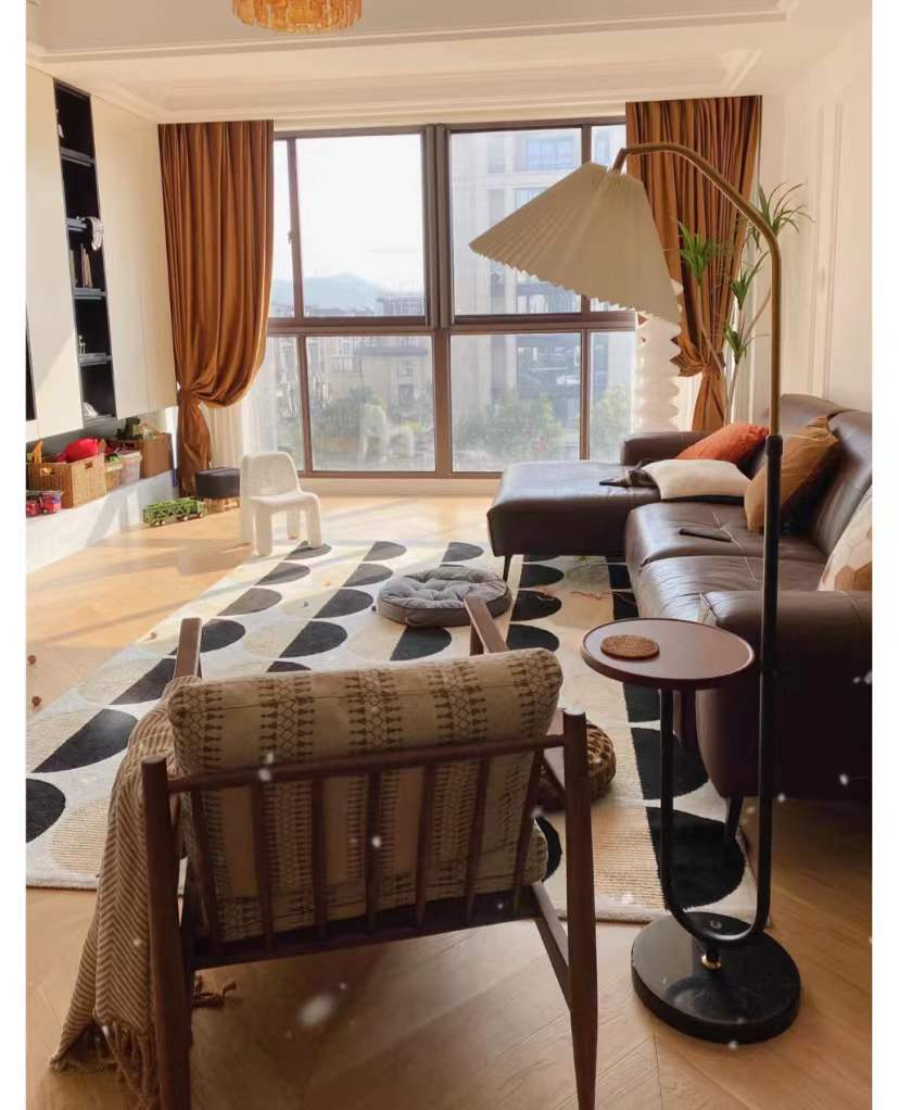 十八线小城镇发现一户人家的装修，因太会布置而走红，引万人关注