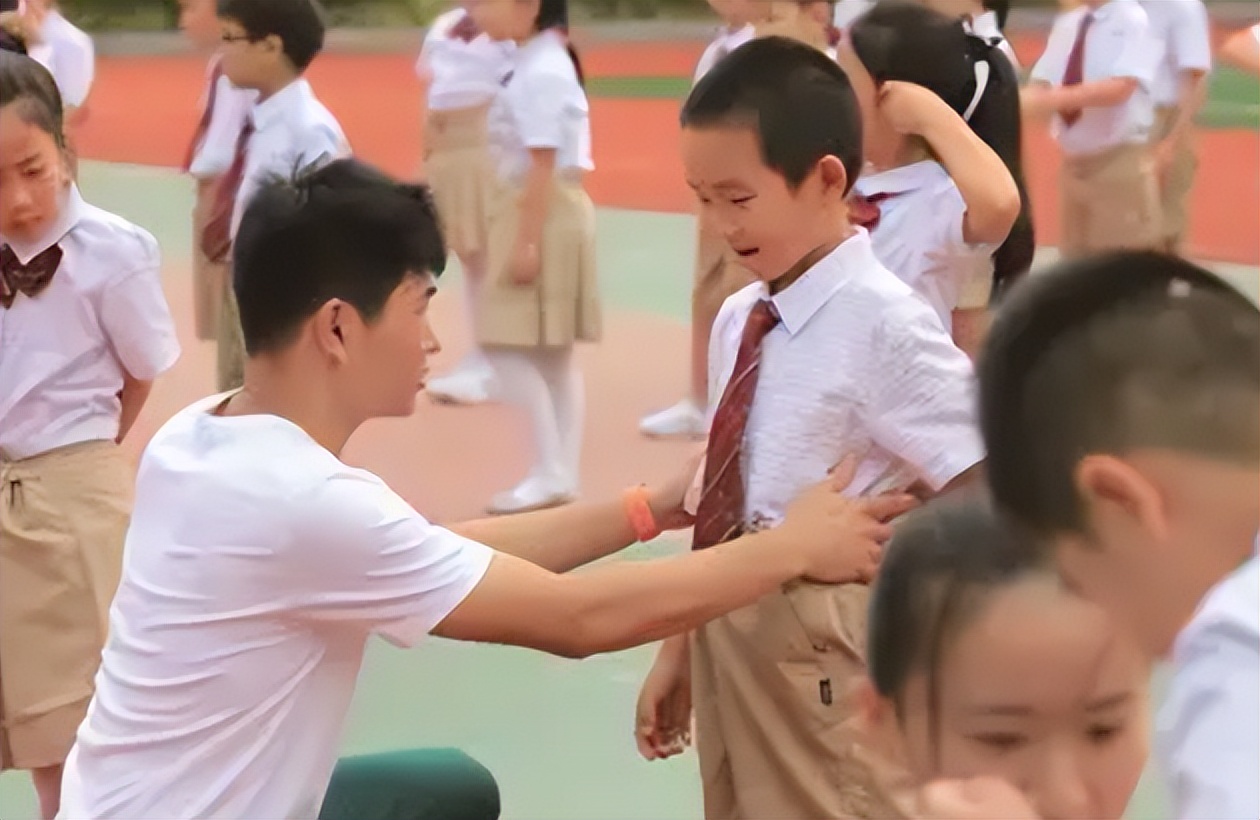 男女数量失衡的3大专业，男女比例1:9，大学期间想逃课都难