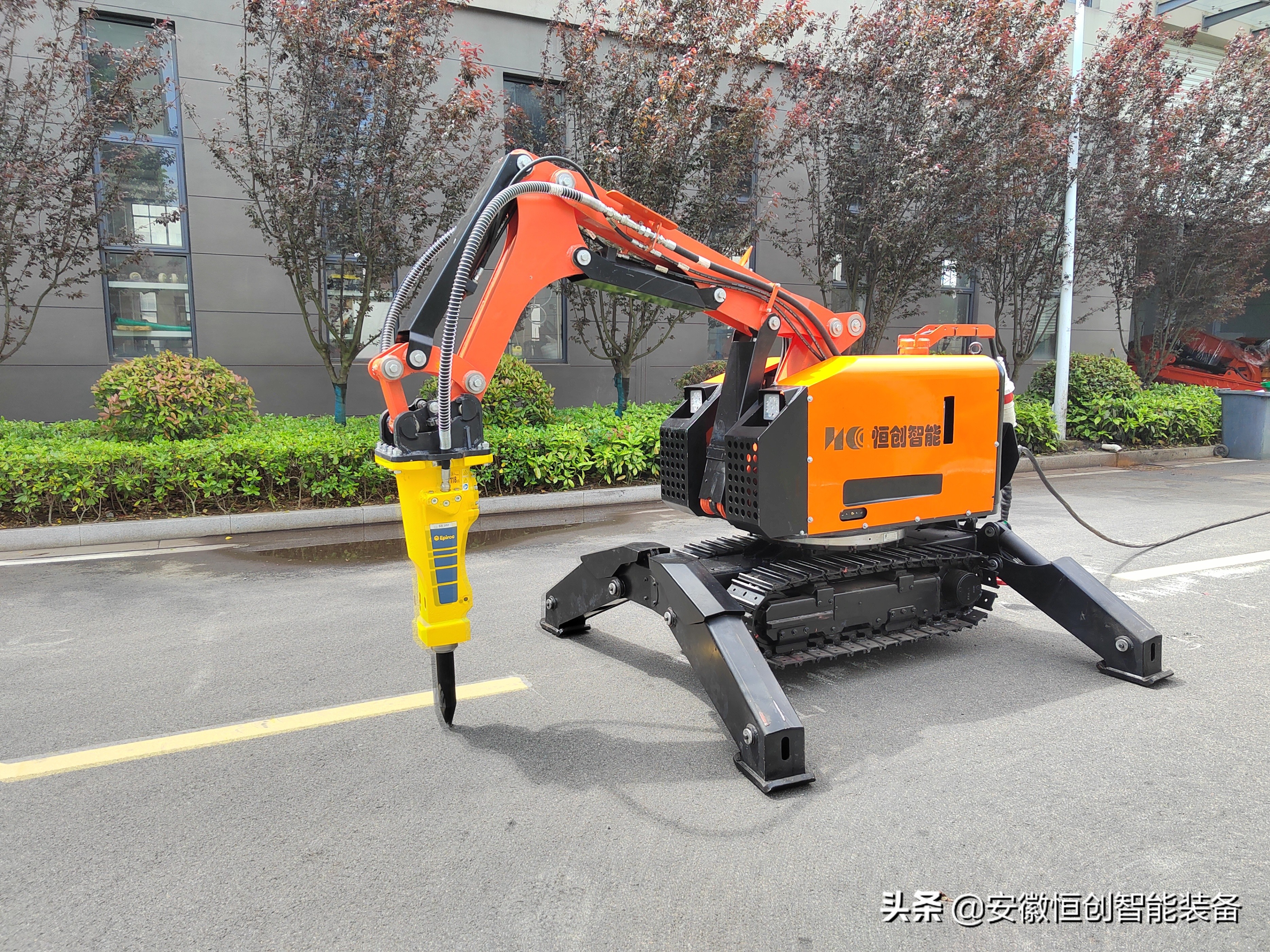 多功能破拆机器人HCR170D功能介绍