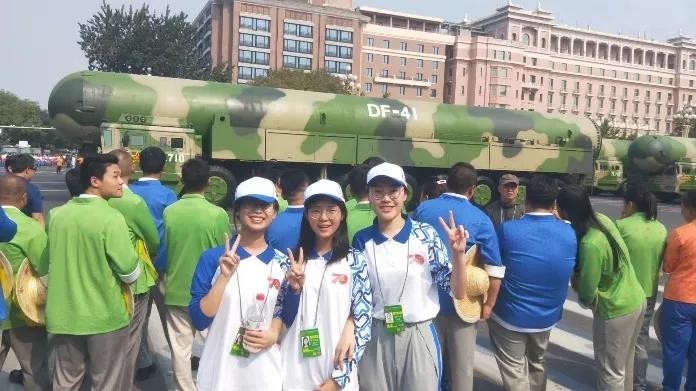 北京学霸四姐妹：2人参军，2人入党，如今全员名校读研，还在同校同宿舍！