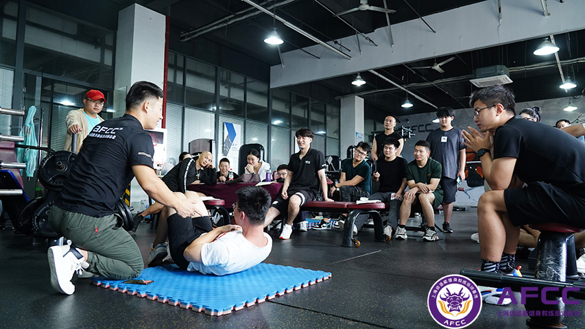 健身教练在哪里学好呢？推荐