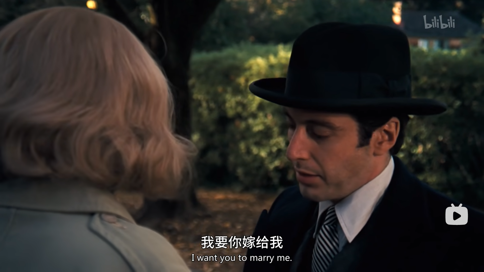 《教父》原著解密：迈克尔和凯聊了哪些电影中没有的内容？