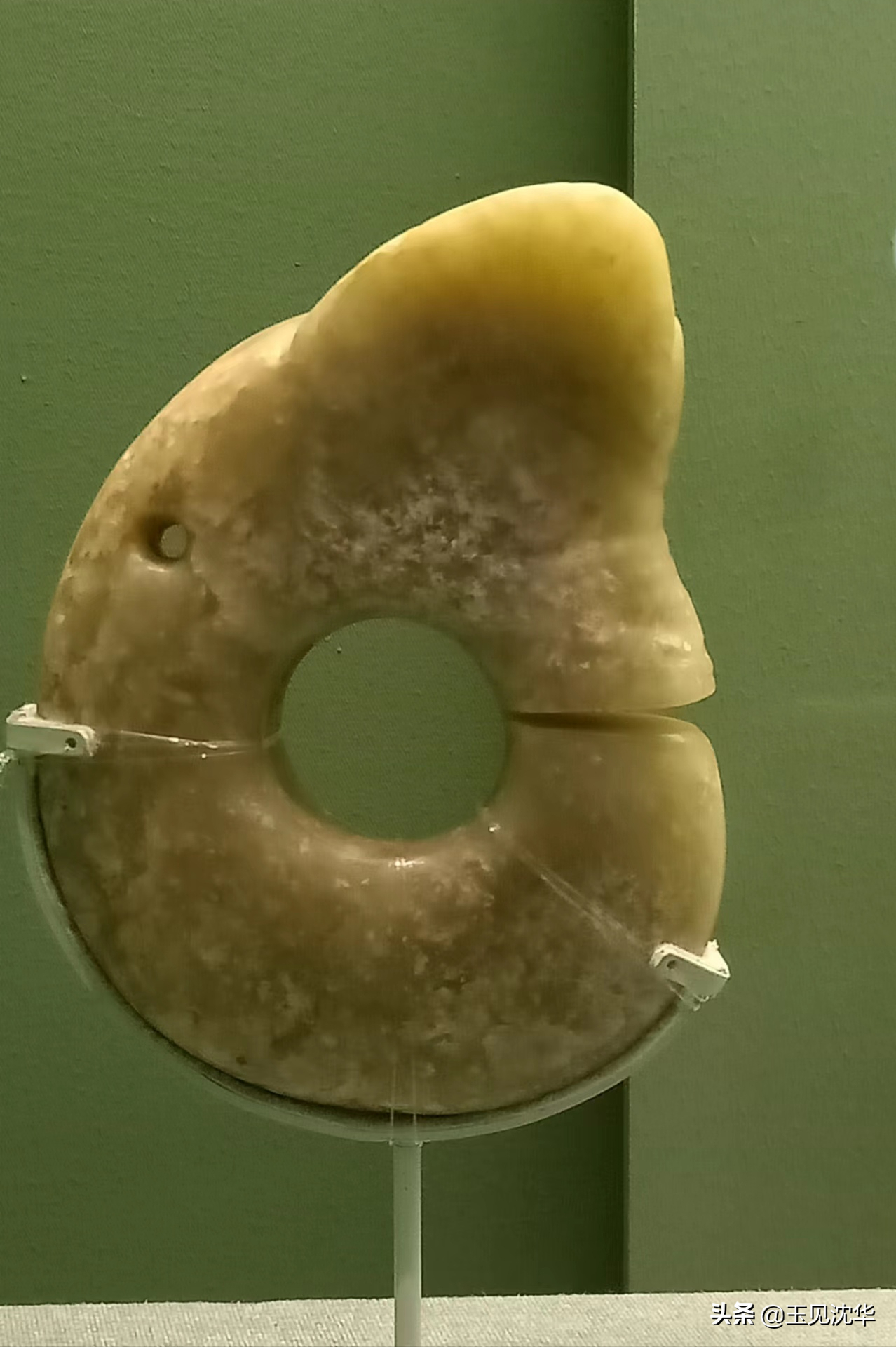 今年红山玉器是什么价格(沈华) - 价格百科