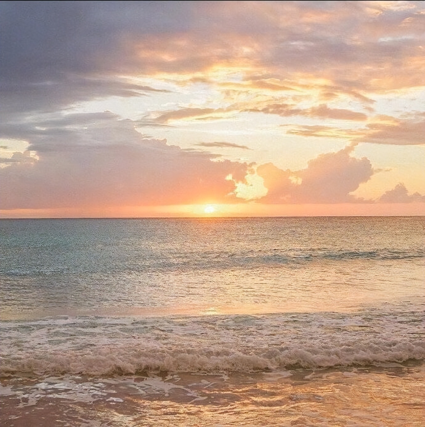 黄昏时，最适合发朋友圈的50句绝美诗句（建议收藏）