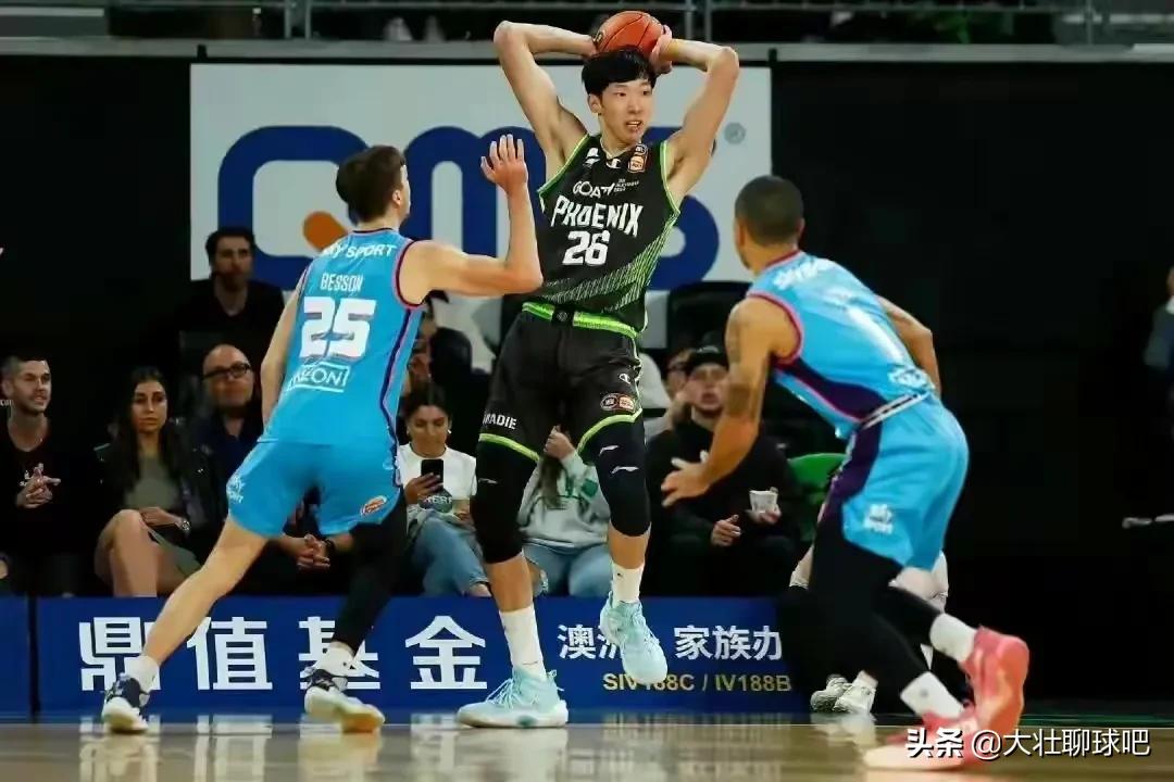 周琦为什么不打nba了(周琦离开CBA原因曝光，姚明功不可没，澳洲采访道出实情)