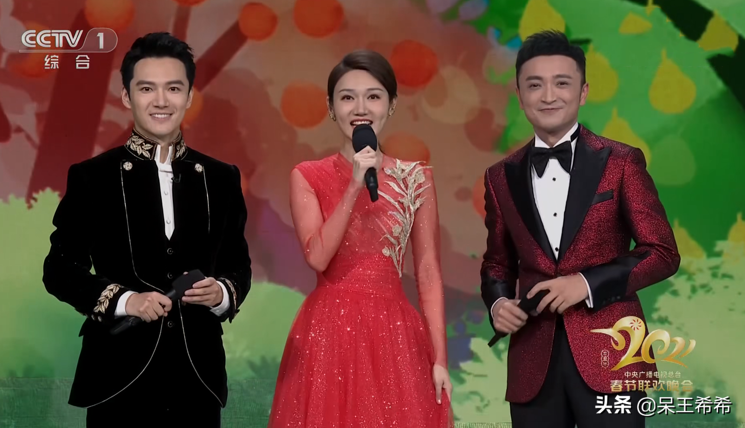 央视新面孔龙洋被重用，节目录制多样化，主持风格完成调整