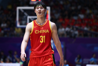 nba哪些球星来过中国综艺(盘点入选NBA的十大中国球员，胡卫东巴特尔威名依旧，姚明成传奇)