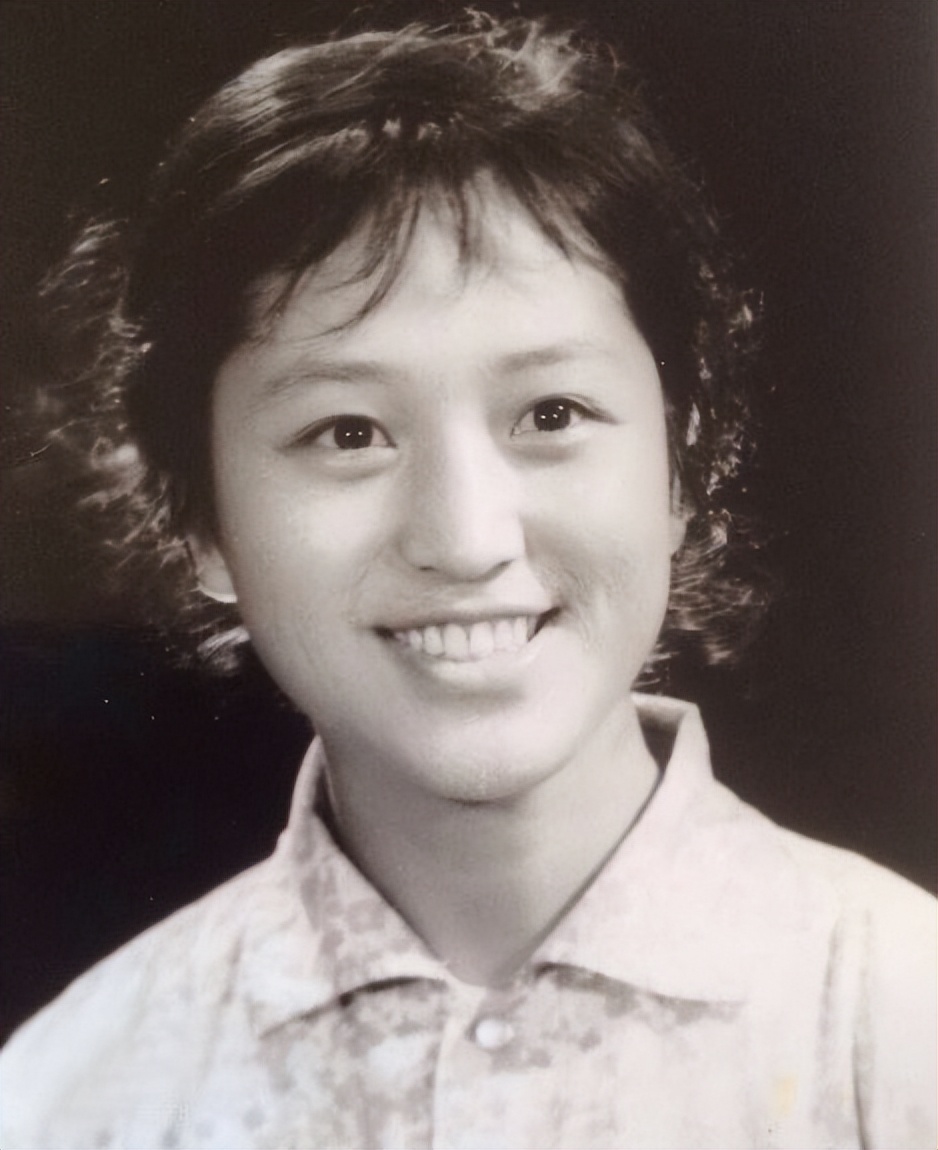 黄晓明之母张素霞:挽救过儿子的婚姻,现在她的心最痛