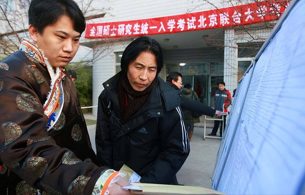 2022考研复试，中山大学一考生411分复试被刷掉，网友：水太深了