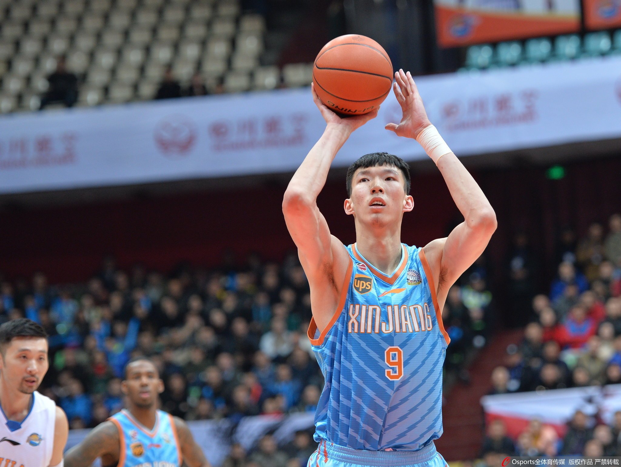 中国有哪些球队参加过nba(大郅28 12，姚明30 19 5帽，细数进入NBA前6名中国球员表现)