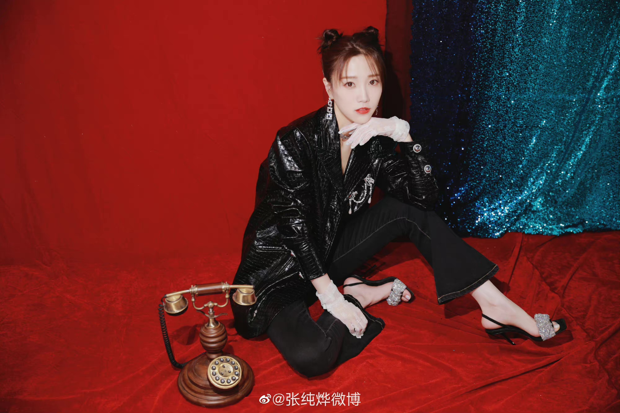 有种“整容”叫张纯烨弹琴，长相没变，《蒙面舞王》却像换了个人