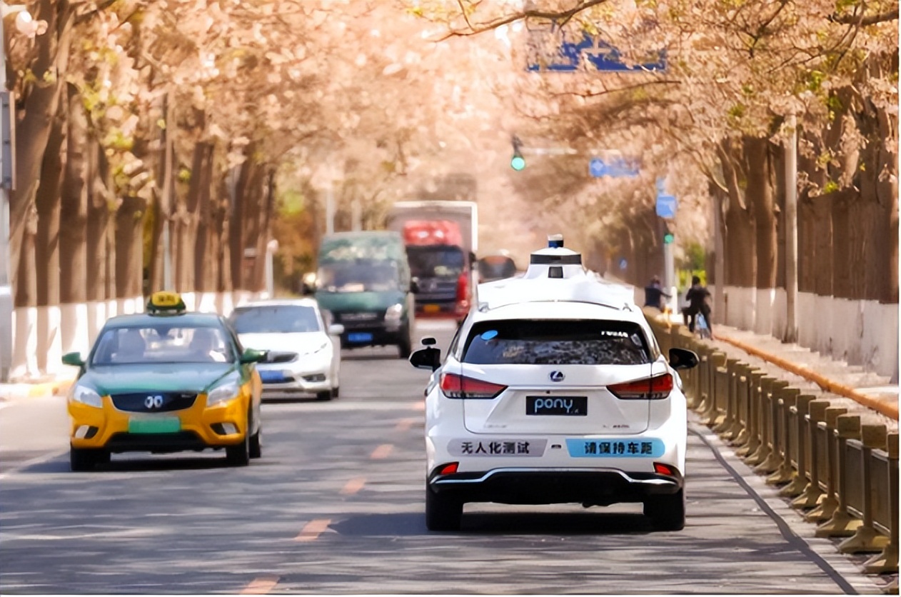 深圳通过智能网联汽车条例 无人驾驶汽车将上路