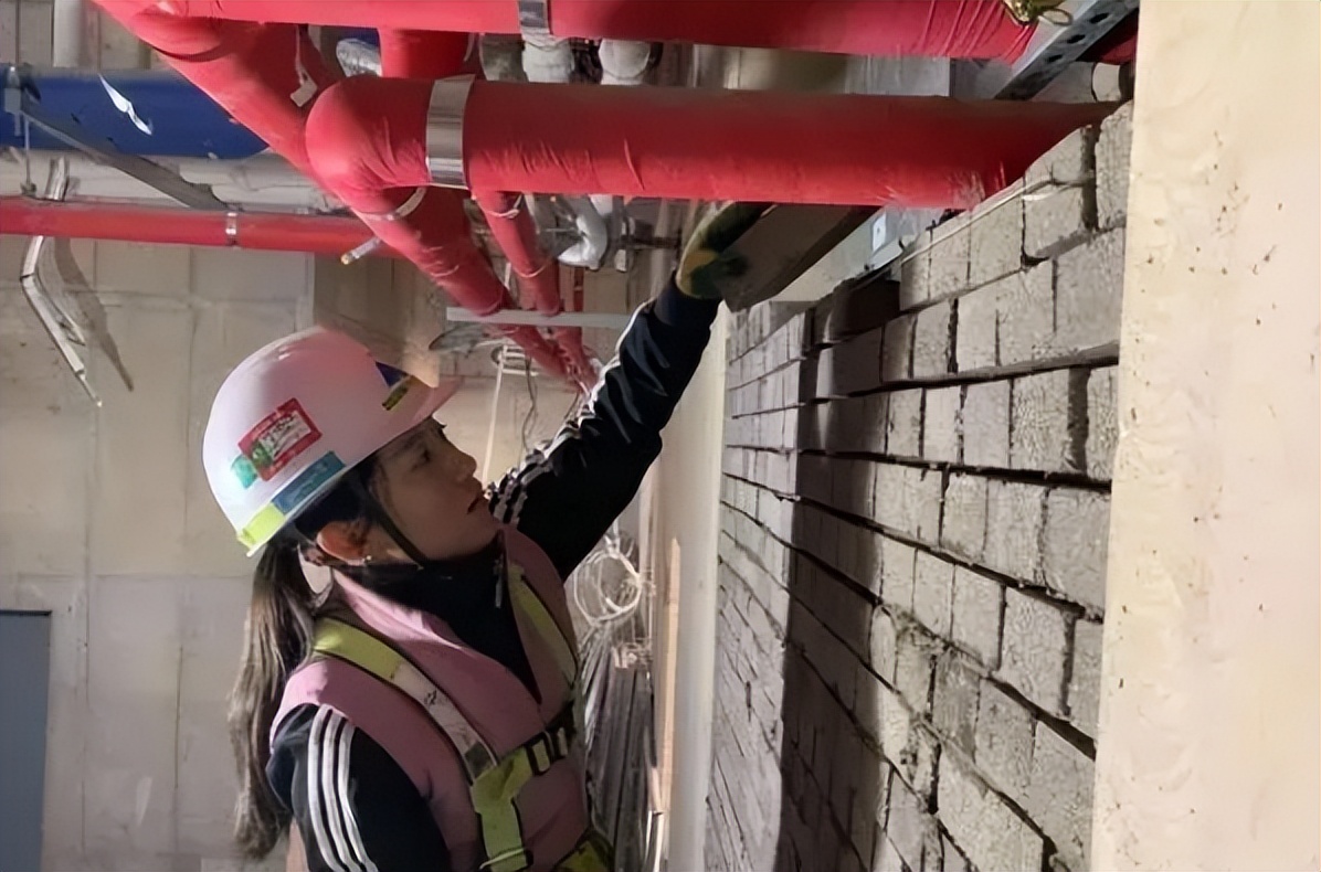 男女数量失衡的3大专业，男女比例1:9，大学期间想逃课都难