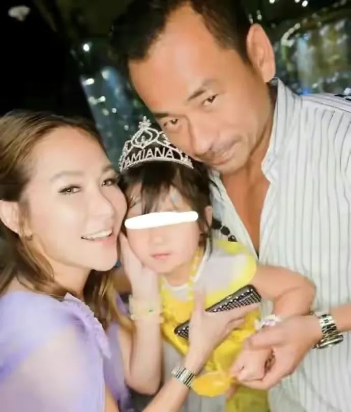 洗米华被抓，刘碧丽和陈慧玲一个都没能幸免，相继被曝卖豪宅还债