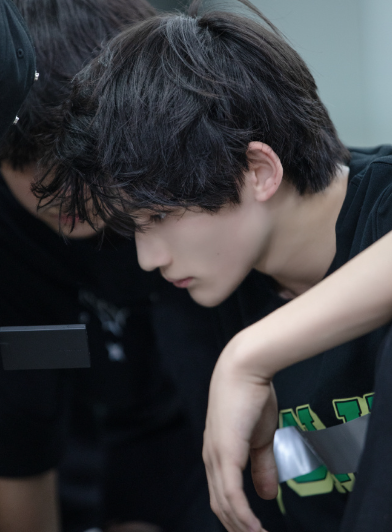 弟弟变酷哥16岁的左航17岁的朱志鑫养成系的魅力真的好绝