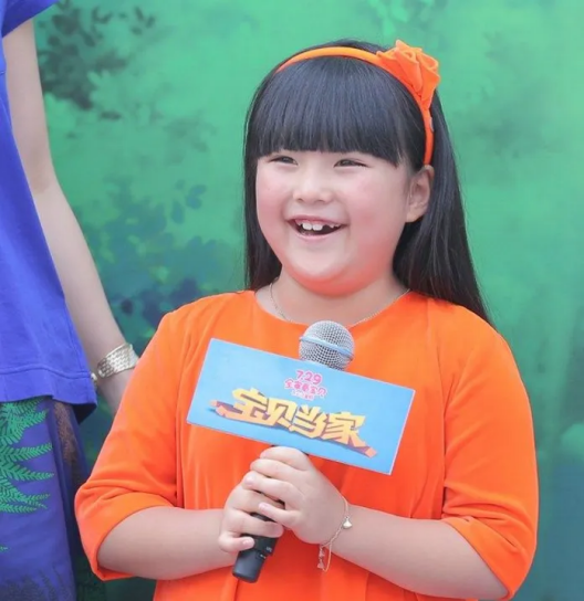 怀孕后胖得离谱的女明星，有人飙升55斤，有人直逼190胖若两人