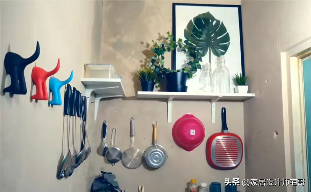 香港33岁小哥的16㎡蜗居，打造1室1厅，功能齐全，网友：苦中作乐