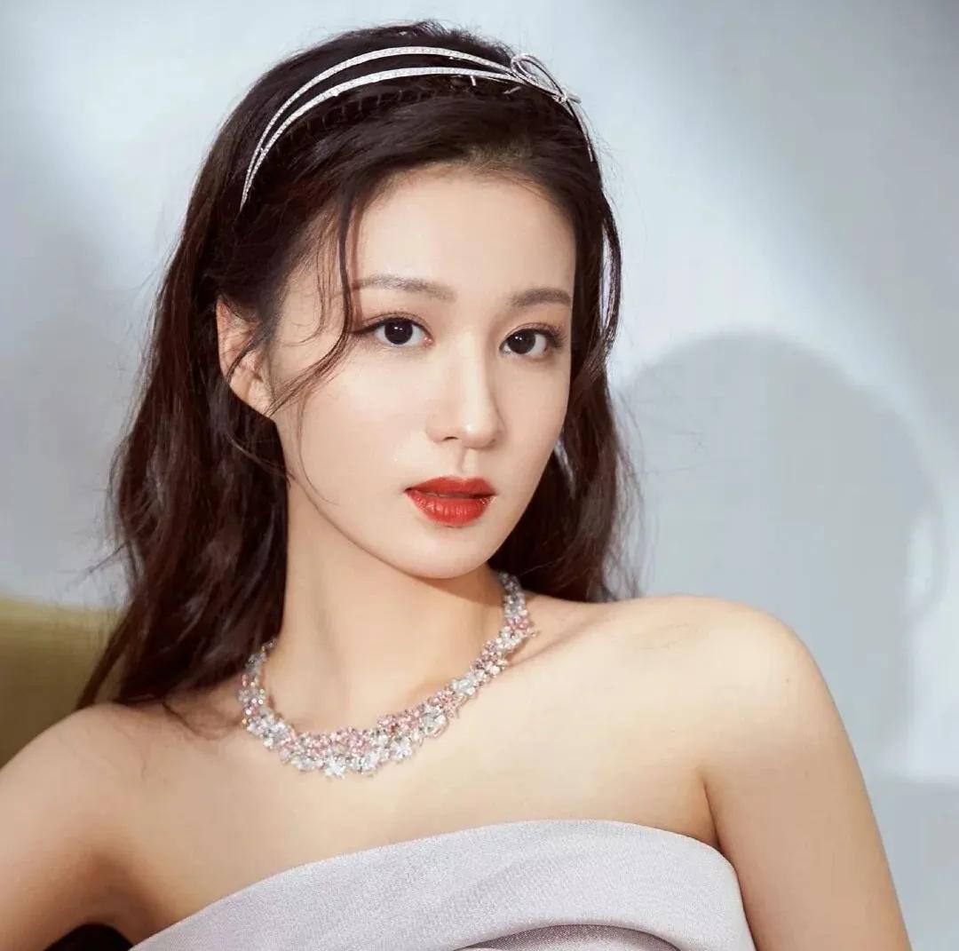 娱乐八卦 赵露思 白鹿 王楚然 袁冰妍 龚俊 赵丽颖 张睿 李易峰 周震南