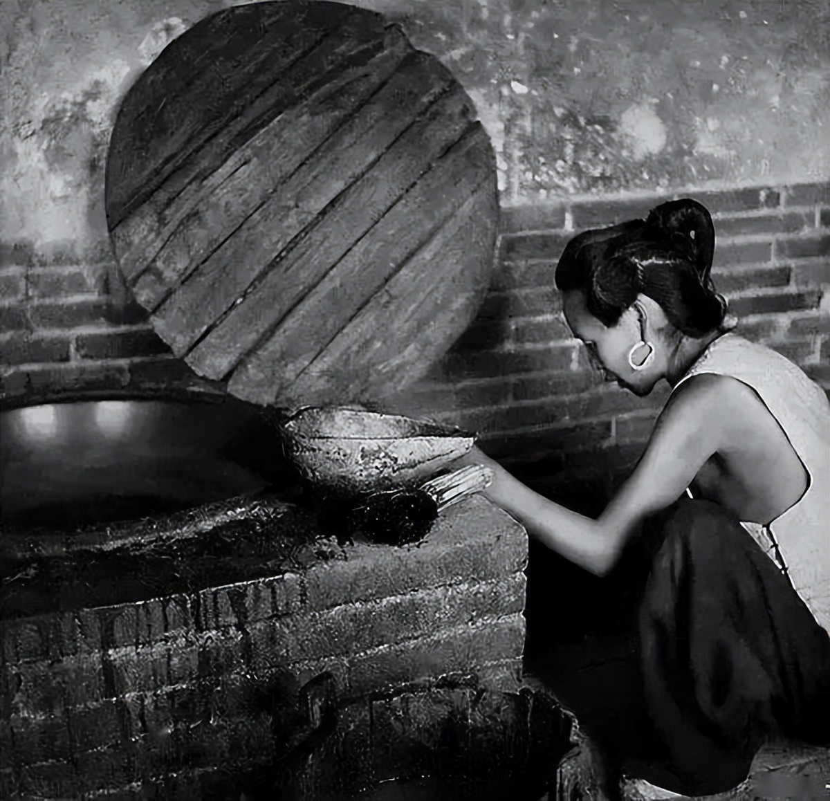 1971年，河北农村会计与村妇日久生情杀害其夫，3年破案百人挖尸