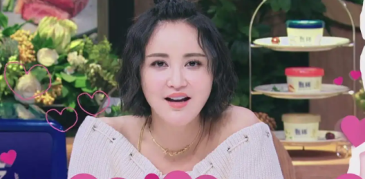 怀孕后胖得离谱的女明星，有人飙升55斤，有人直逼190胖若两人