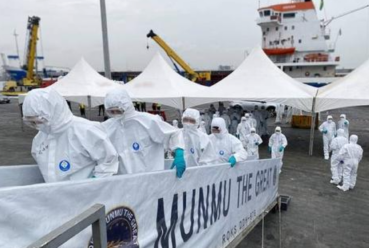 ���޷������ˣ������ٴν�ͷΧŹ�������ӣ����ǽ��������Լ�����