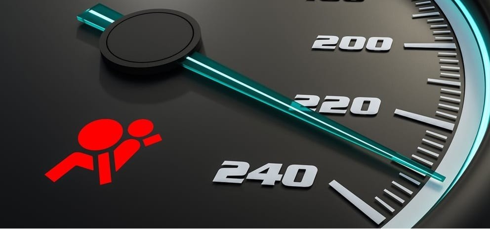 安全气囊故障灯亮了怎么回事？应该如何解决？