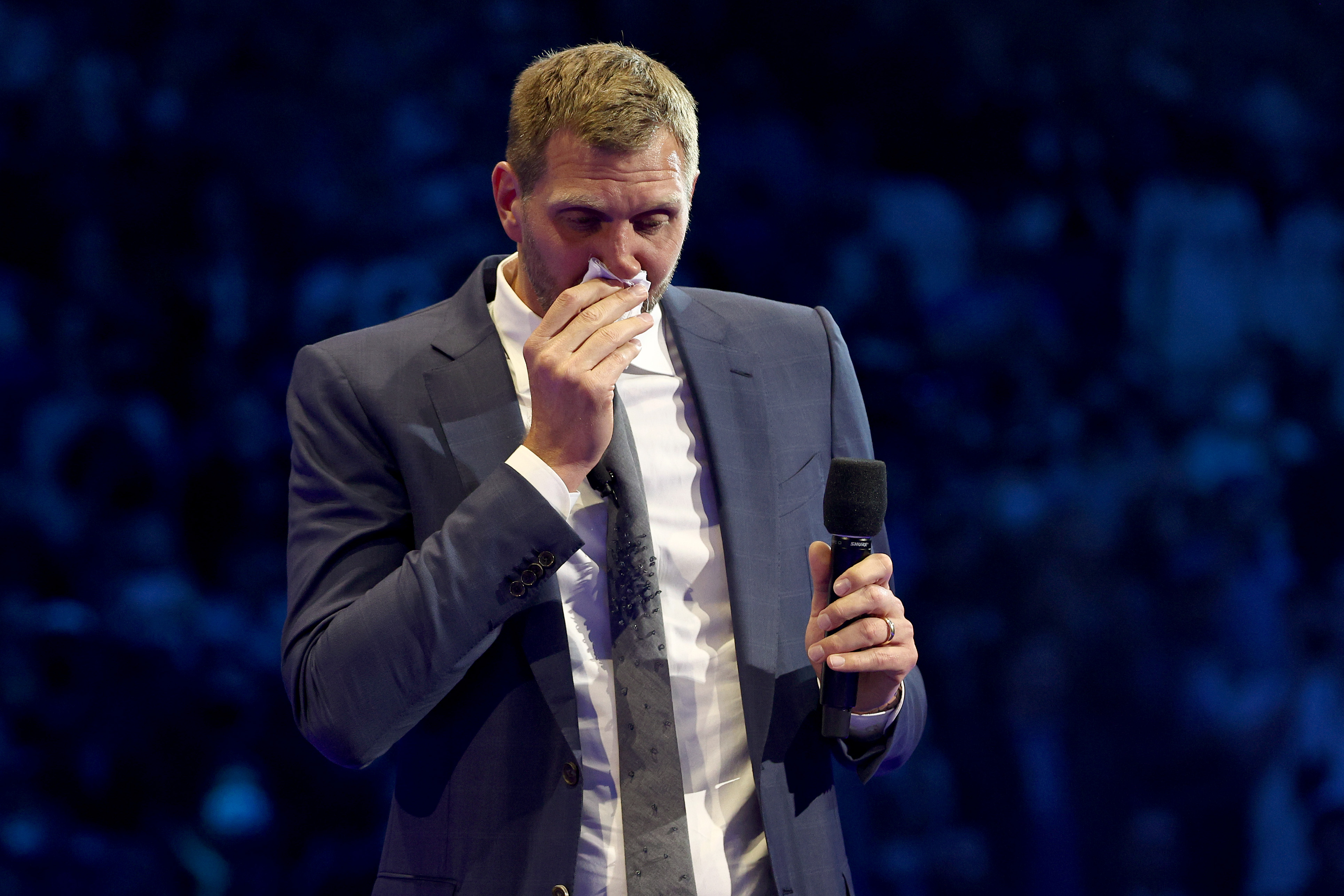 为什么nba不歧视黑人球员(NBA历史上五大非黑人球员，现役无人上榜，第一无可争议)