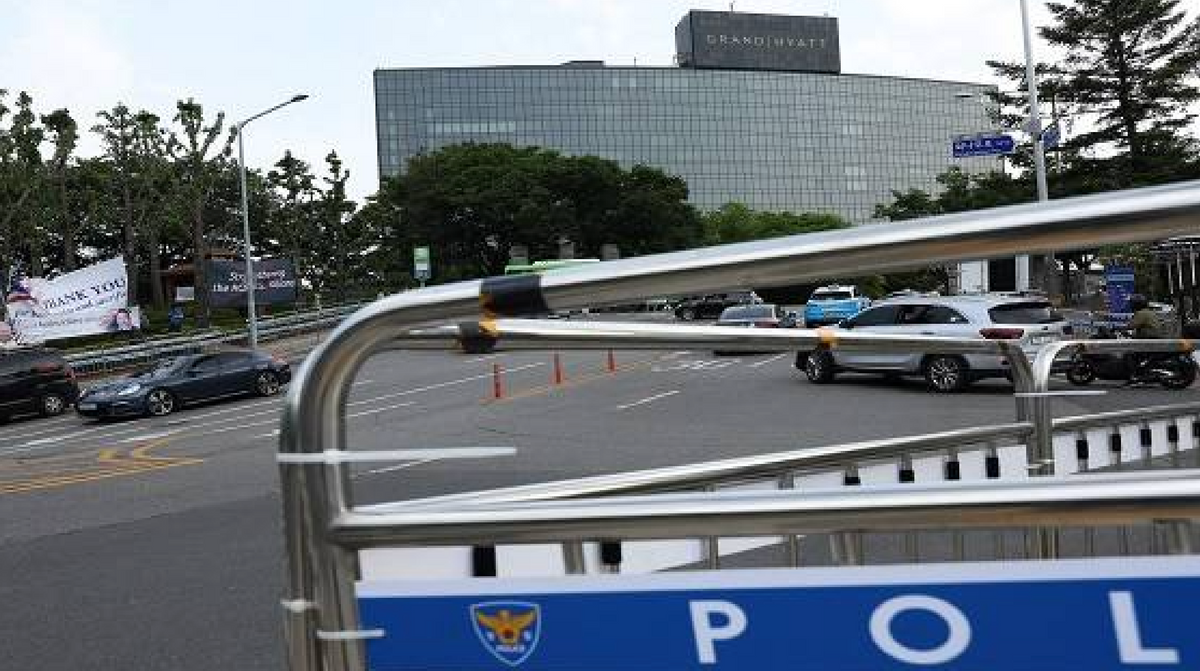 ���޷������ˣ������ٴν�ͷΧŹ�������ӣ����ǽ��������Լ�����