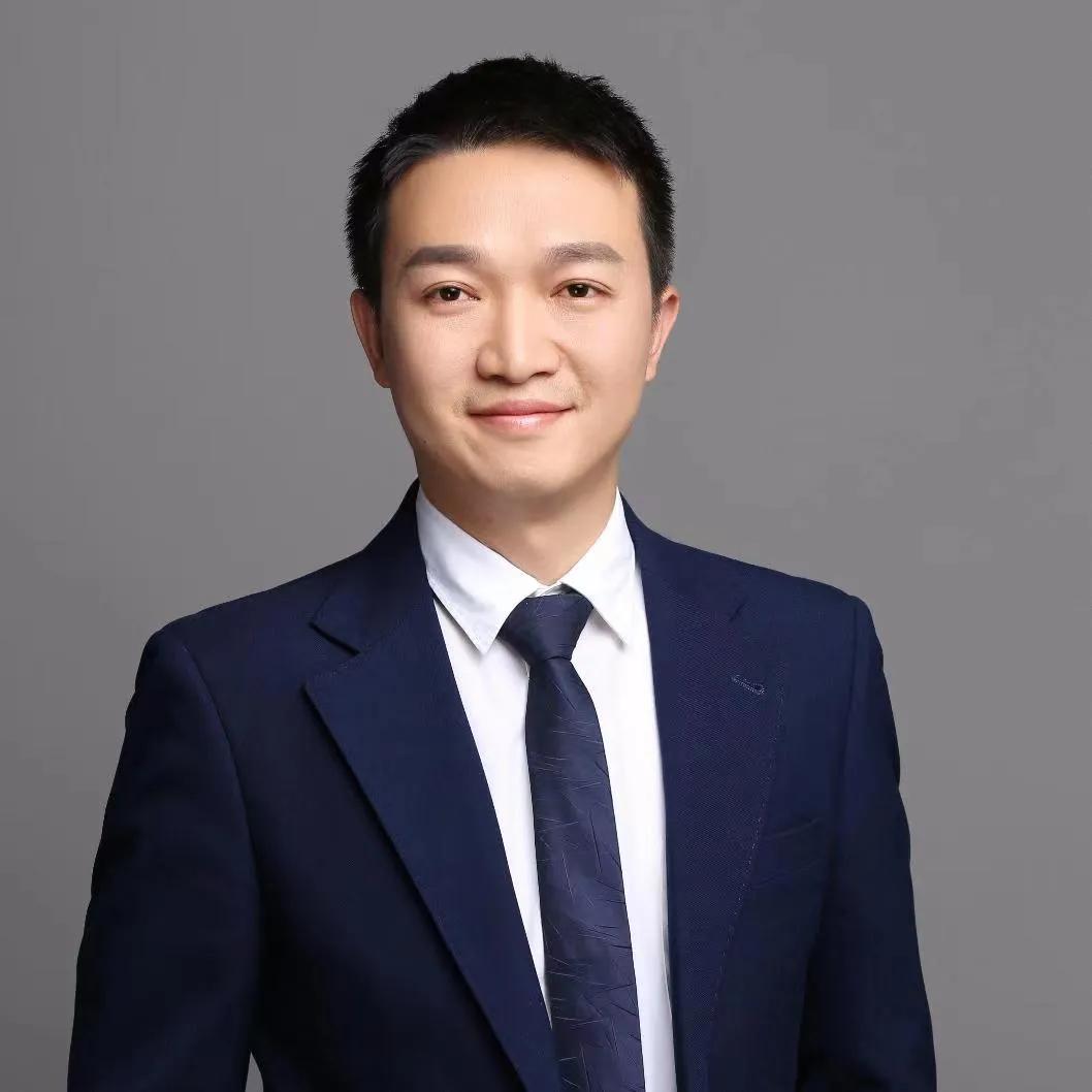 人事变动：郝劭文、中国日报、尚德、华人文化、哈根达斯