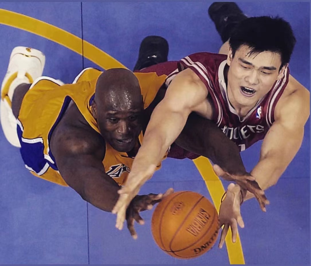 易建联为什么不打nba啦(强如易建联为何难以立足NBA，是因为易建联没有融入NBA文化吗？)