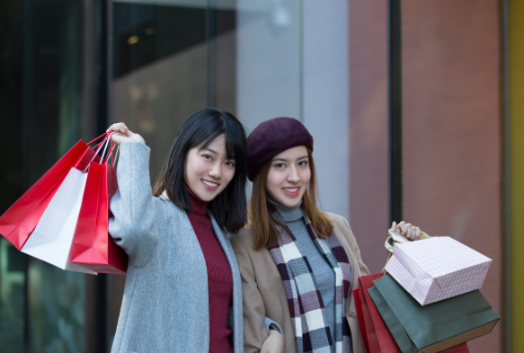 大学生每月生活费被划分等级，一级堪比荒野求生，学生都不敢出门