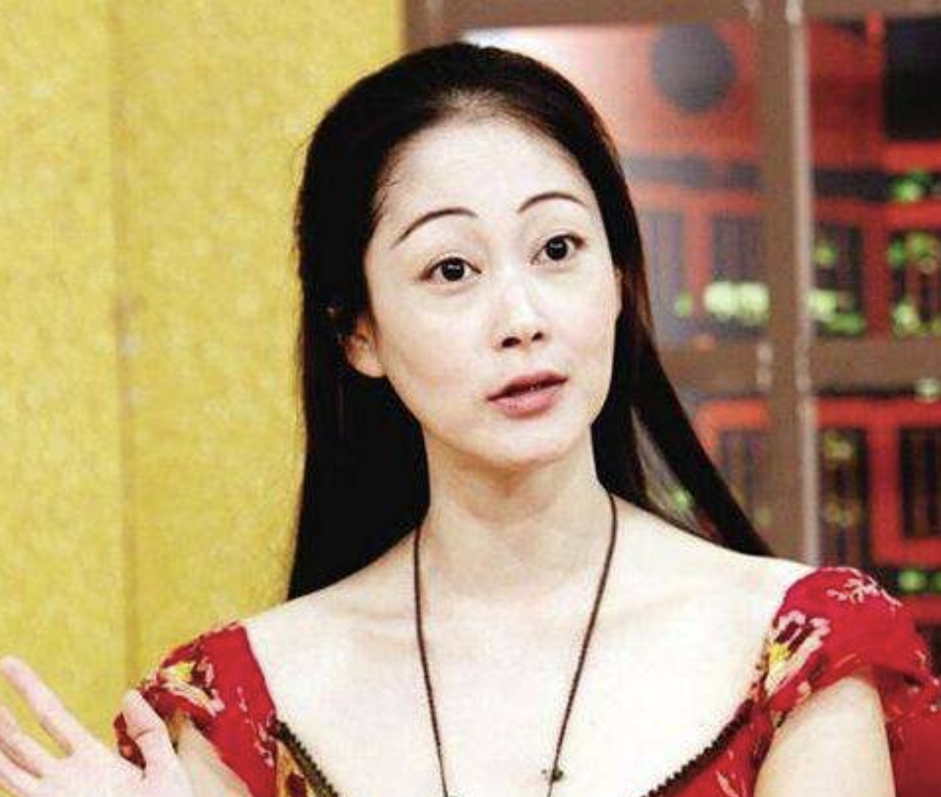 于佳卉：17岁出道，为爱“隐退”却遭前夫背叛，最后烧炭自杀