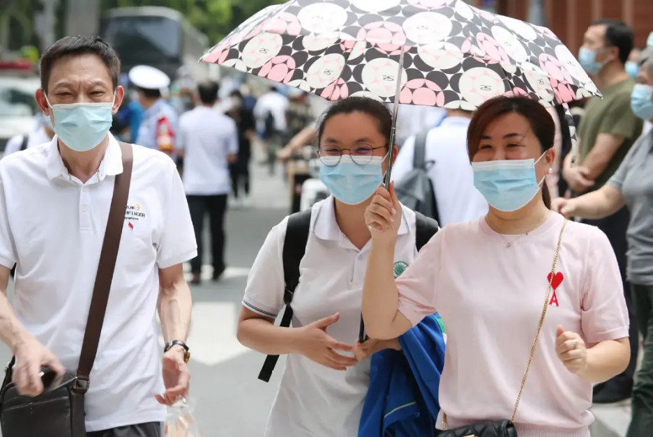 国内大学最新排名出炉，清华让出榜首，武大是名副其实的黑马