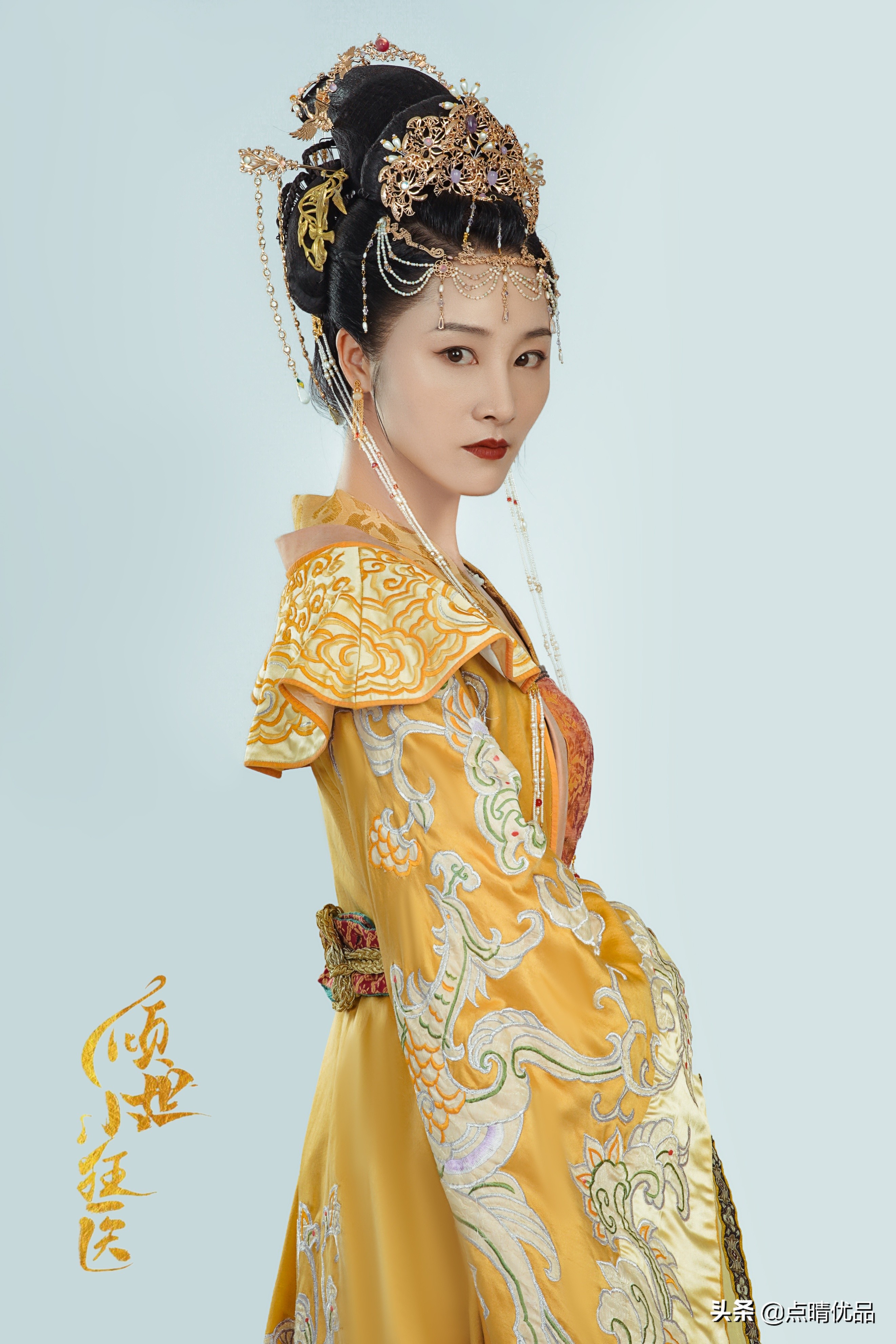 《倾世小狂医》杀青，史上最有野心皇后龙馨悦即将“上线”