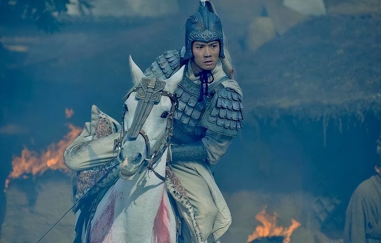 不够潇洒别骑马，这10位演员告诉你，啥叫鲜衣怒马少年郎