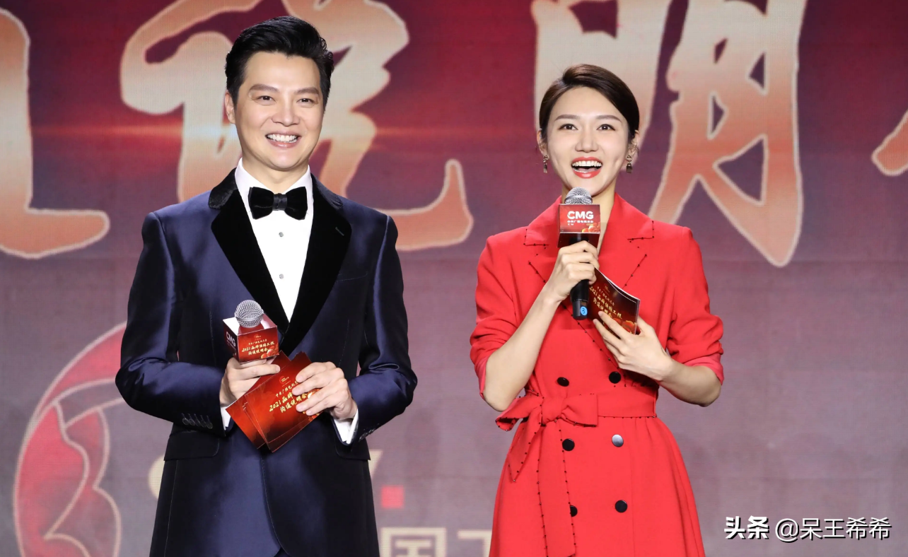 央视新面孔龙洋被重用，节目录制多样化，主持风格完成调整